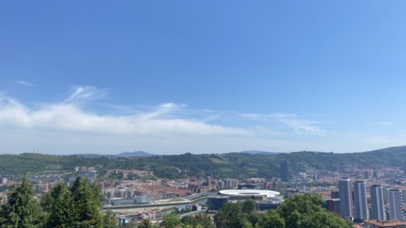 terraza con vistas bilbao